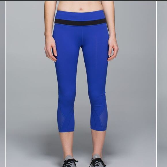 Lululemon run inspire ll crop (mesh) in harbor blue / black - Picture 1 of 11